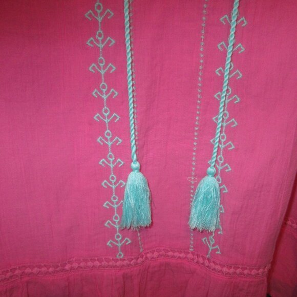 Women Crown & Ivy XL Pink /Blue Top, Flutter Sleeve, "V" Neck Opening w/Tassels - Picture 2 of 9